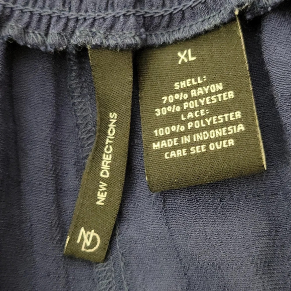 New Directions Off the Shoulder Top - Picture 4 of 4